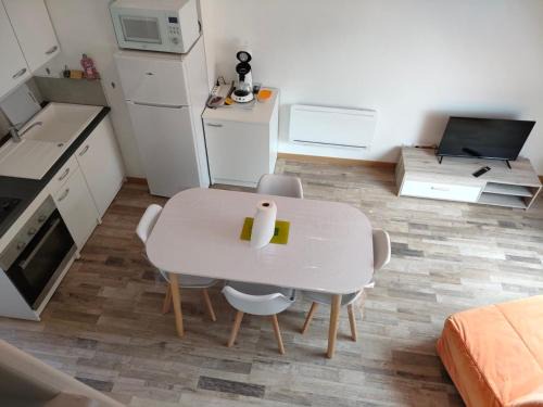 Bourbourg Apartment | STUDIO-COSY