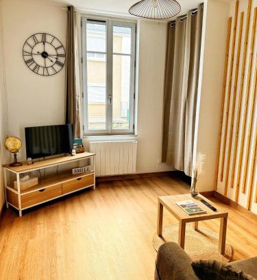 Saumur Apartment | STUDIO COSY Gare & centre-ville