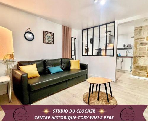 Istres Apartment | Studio du Clocher - Centre Historique, Cosy, Wifi, 2 personnes