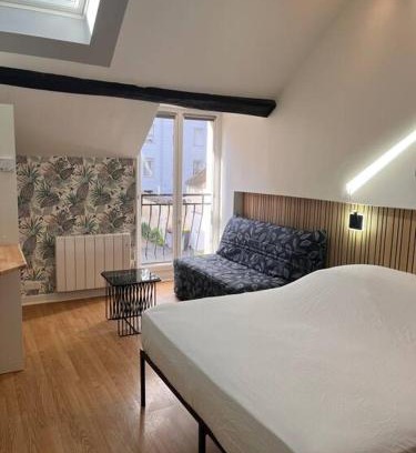 Fontainebleau Apartment | Studio duplex Hypercentre au calme avec parking