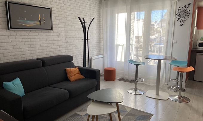 Wimereux Apartment | Studio "Escale en bord de mer" in Wimereux, Parking, Wifi