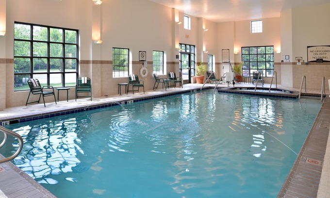 Chesapeake Apartment | Studio | Free Breakfast. Indoor Pool & Hot Tub.