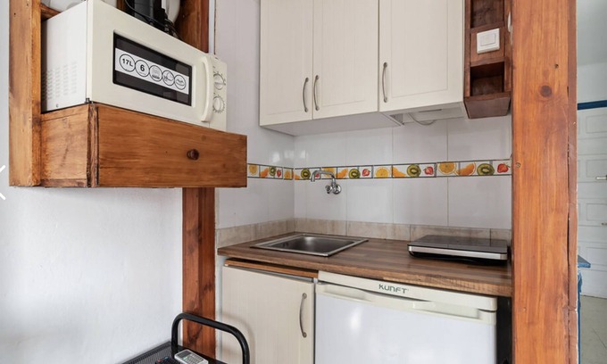 Torremolinos Apartment | Studio in Playamar VFT/MA/2579