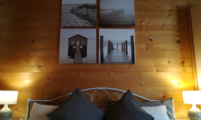 Bernau am Chiemsee Apartment | Studio in the log cabin at the Chiemsee