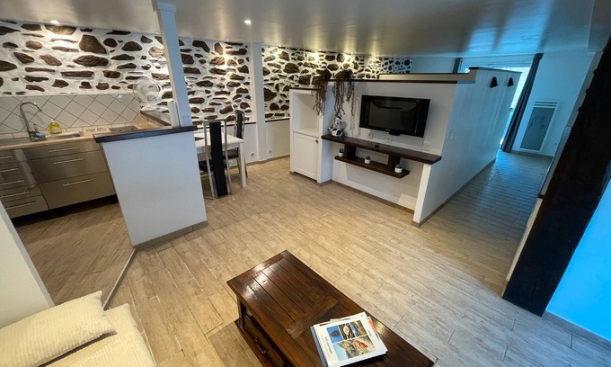 Laruns Apartment | Studio "La Grange - Laruns" with Private Terrace and Wi-Fi