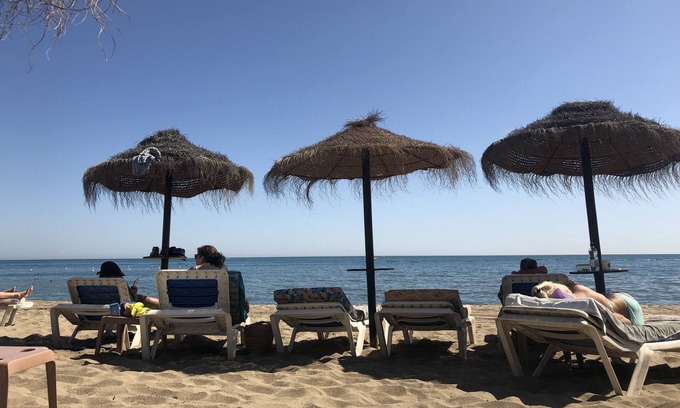 Fuengirola City Centre Apartment | Studio Las Palmeras with sea views