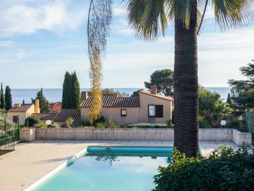 La Ciotat Apartment | Studio Le Bali-1 by Interhome