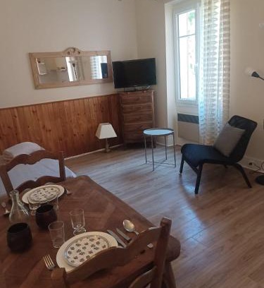 Saint-Etienne-de-Tinee Apartment | Studio Le Clocher