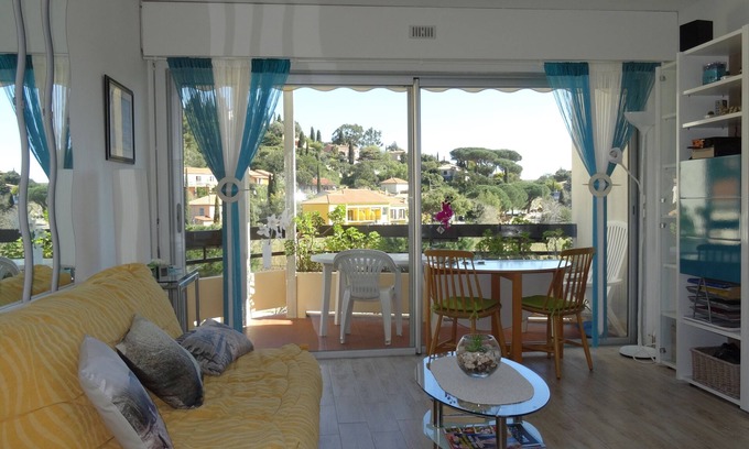 Le Lavandou Apartment | Studio Le Lavandou - Plage La Fossette
