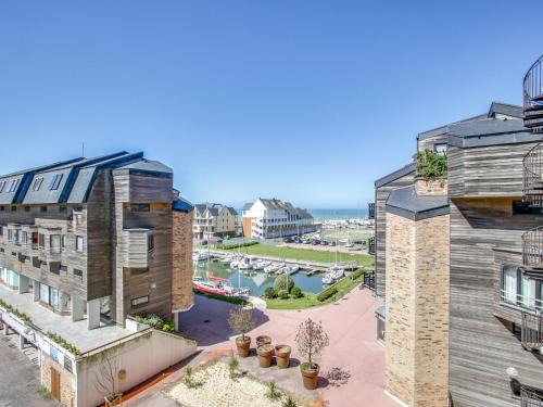 Deauville Apartment | Studio Les Marinas-9 by Interhome