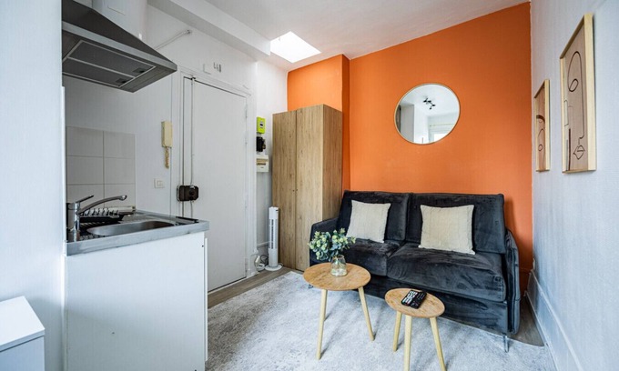 19th Arrondissement Apartment | Studio Métro Ourcq Paris 19eme