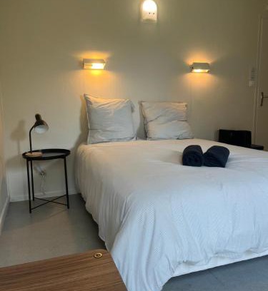 La Celle-sous-Gouzon Apartment | Studio meublé à Jonzac
