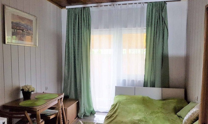 Balatonakali Apartment | Studio near the beach with modern furnishings