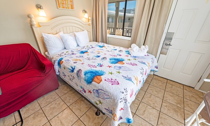 North Myrtle Beach Condo | Studio, North Myrtle - Dogs Allowed!