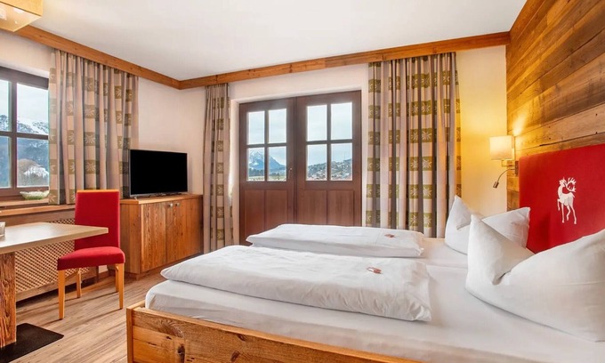 Reit im Winkl Apartment | Studio 'Panorama - Appartement 4' with Mountain View, Private Terrace and Wi-Fi