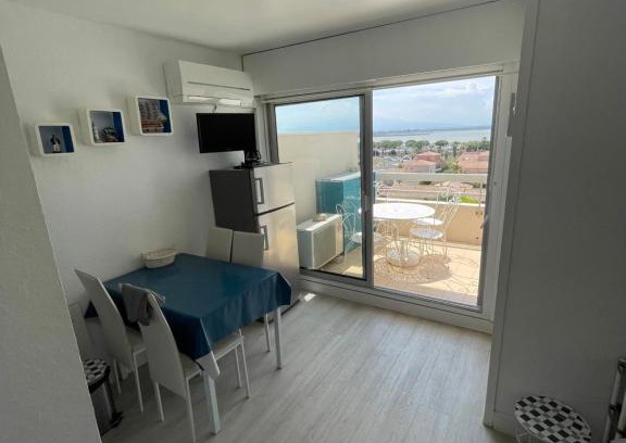 La Cote Radieuse Apartment | Studio plage avec vue montagne