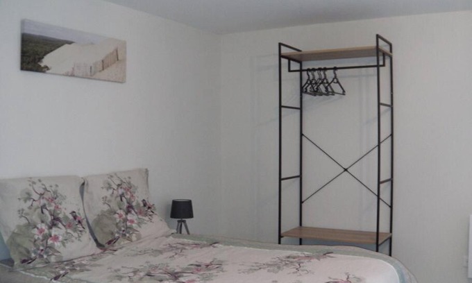 Noaillac Apartment | Studio proche sortie autoroute
