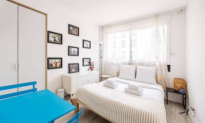 Quartier de la Folie-Mericourt Apartment | Studio Rénové 2 Pers République Bastille Paris 11
