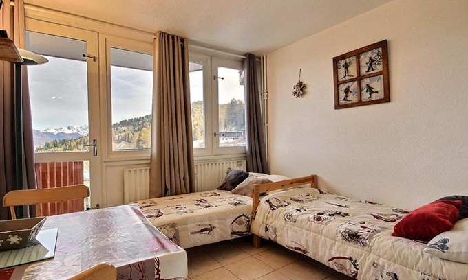 Plagne Centre Apartment | Studio rénové au pied des pistes avec balcon, idéal pour 2 personnes - FR-1-455-117