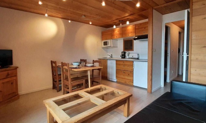 Montgenevre Apartment | Studio rénové avec balcon sud et parking, 4 personnes, Montgenèvre - FR-1-330D-66