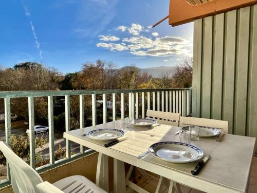 Argeles Plage Apartment | Studio rénové, loggia ensoleillée, 200m de la plage, animaux permis - Argelès-sur-Mer - FR-1-225-116