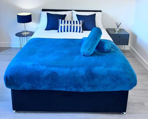 Old Trafford Apartment | Studio Sleeps3- CloseTo OldTrafford - WhP- o2