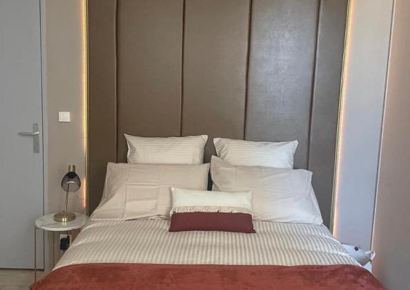 Limoges Apartment | Studio style hôtel cocooning