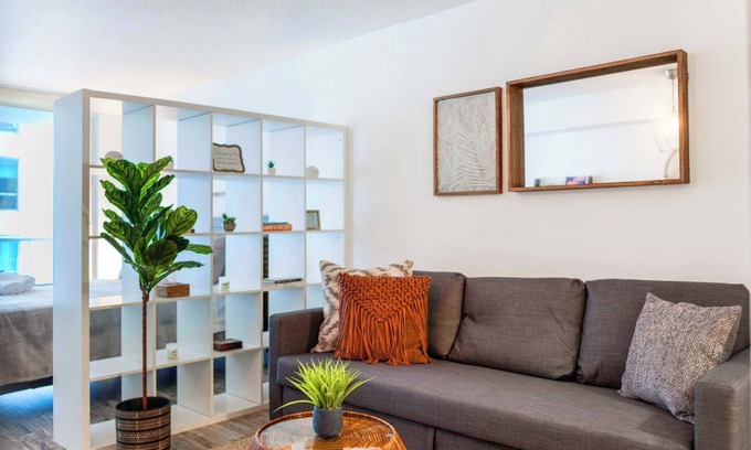 Brickell Apartment | Studio W Panoramic Views Prime Comfort