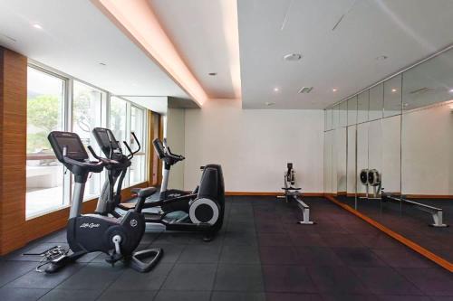 Downtown Dubai Apartment | Studio with a quirky view in Business Bay