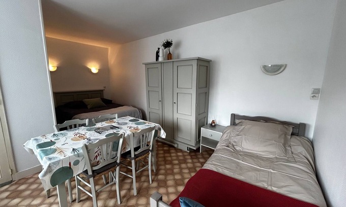 La Roche-Posay Apartment | Studio with garden, balcony, WIFI and parking near the Thermal Baths