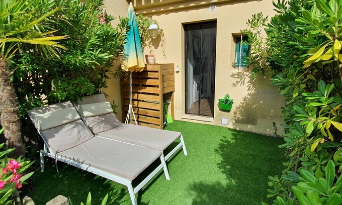 Le Lavandou Apartment | Studio with mezzanine