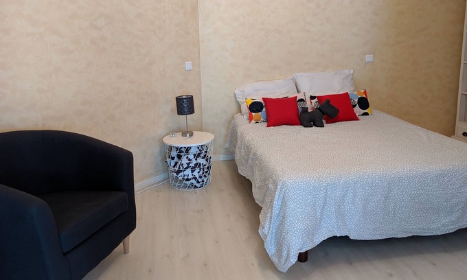 LʼHorme Apartment | Studio with private parking near Saint-Chamond and Saint-Etienne