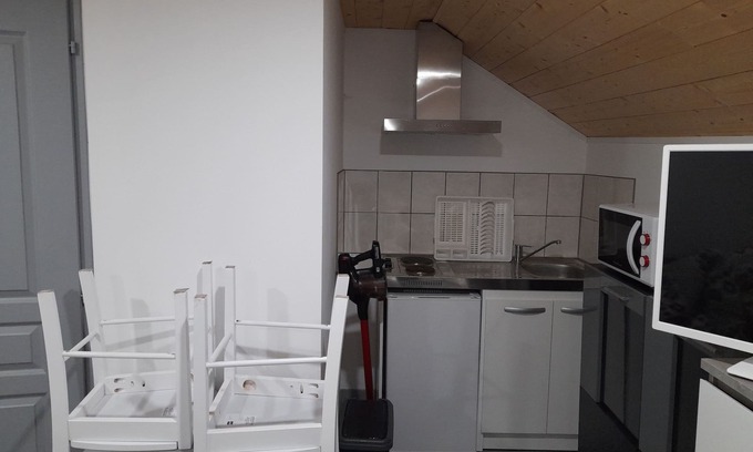 Vaulx Apartment | Studios Dans Ferme Rénovée au Calme à 15 Minutes D'annecy