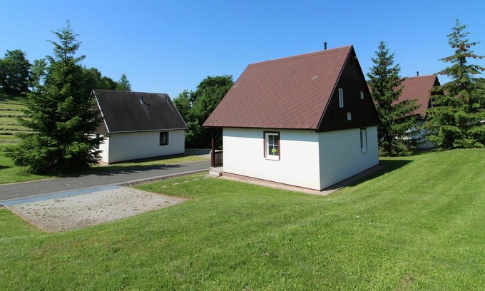 Rudnik House | Stunning private villa for 6 guests with WIFI, pool, TV, terrace, pets allowed and parking