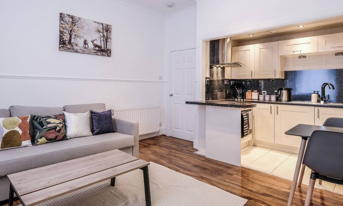 Central Aberdeen Apartment | Stunning 1 bed Apartment Aberdeen