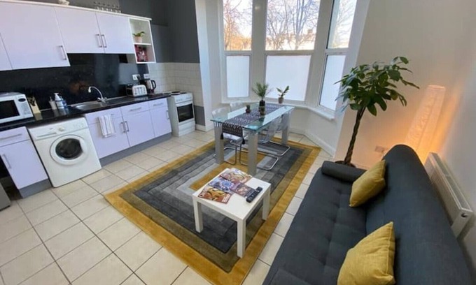 Adamsdown Apartment | Stunning 1 Bed spacious Apartment for EVENTS-Central Cardiff