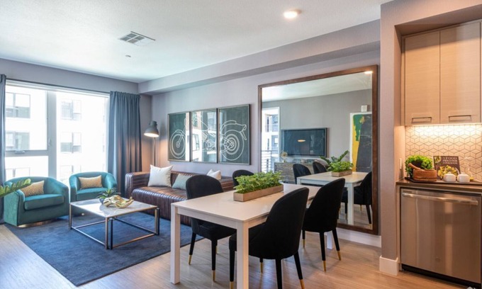 Sunnyvale Condo | Stunning 1BR Condo at Savoy w Fitness Room & Pool