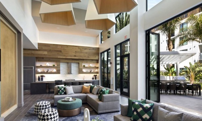 Sunnyvale Condo | Stunning 1BR Condo Savoy Sunnyvale