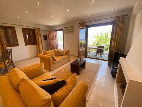 Kokkari Villa | Stunning 2 bedroom home with panoramic views