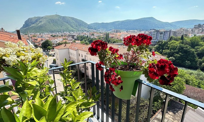 Mostar Apartment | Stunning 3-Bedroom Apartment with modern amenities and breathtaking views!