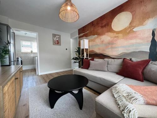 Stansted Apartment | Stunning and Peaceful 2 bed Flat 15 mins from Stansted Airport