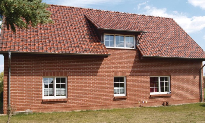 Roggentin Apartment | Stunning apartment in Mirow OT Qualzow