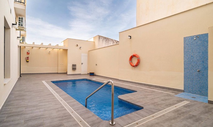 Fuente de Piedra Apartment | Stunning apartment in Fuente de Piedra
