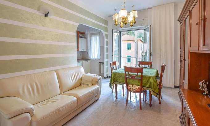 Genoa Apartment | Stunning Apartment in Genova With 2 Bedrooms and Wifi