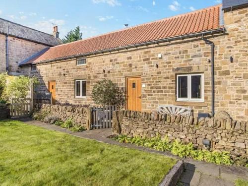 Marsh Lane House | Stunning Barn with Hot Tub on a Secluded Farm