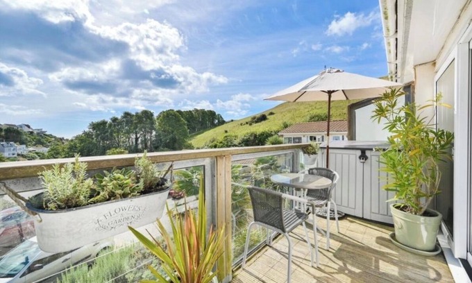 Downderry Apartment | Stunning Compact Apartment Just Outside Looe