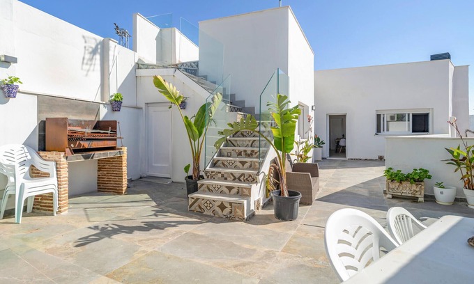 Benalup-Casas Vieja House | Stunning home in Benalup-Casas Viejas