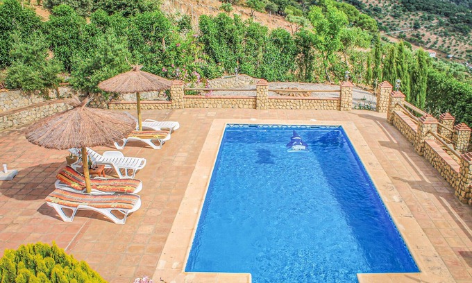 El Gastor House | Stunning home in El Gastor with WiFi