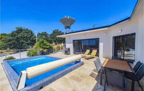 Portiragnes House | Stunning Home In Portiragnes