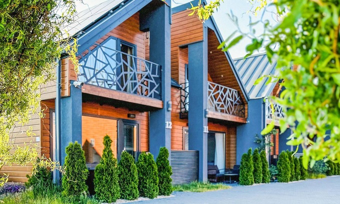 Sarbinowo House | Stunning home in Sarbinowo with kitchen